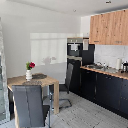 Klimatisierte Moderne Einzimmerwohnung In มาลแบร์ก ภายนอก รูปภาพ